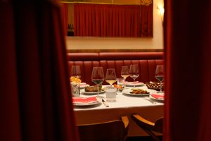 Réserver une table chez Gavroche, brasserie à Singapour