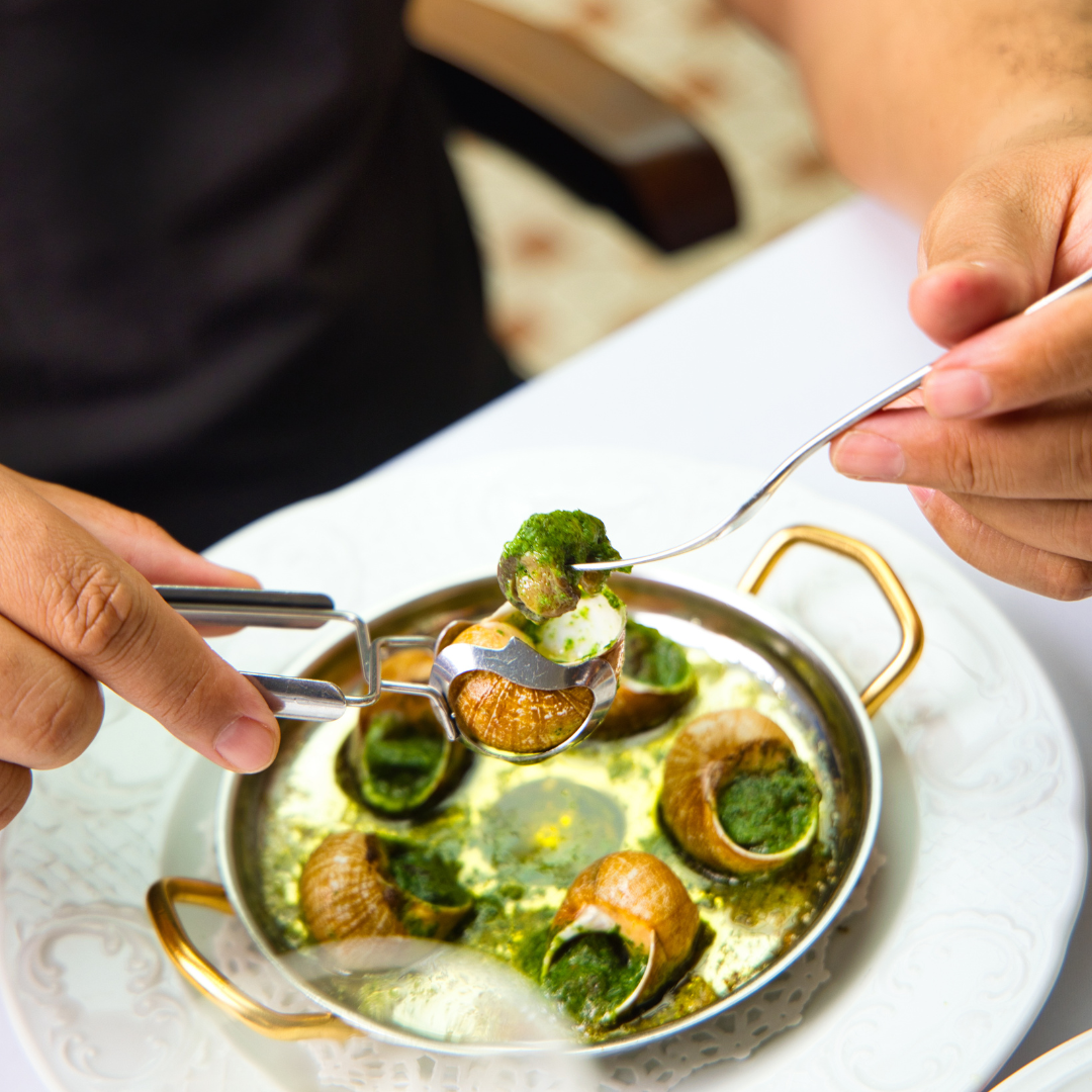 ESCARGOTS DE BOURGOGNE AU BEURRE - D’AIL Burgundy Snails Baked with Parsley and Garlic Butter